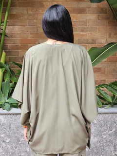 Kimono Liso Curto 20984 Tamanho Único Verde Militar - comprar online