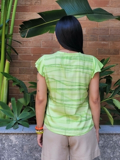 Blusa MM Manga Babado 21071 Estampada Verde na internet