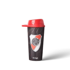 Vaso 18 oz con tapa movil River