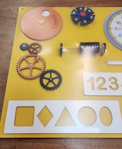 Tablero De Actividades Sensorial Montessori Encastre Reloj Motricidad Fina - comprar online