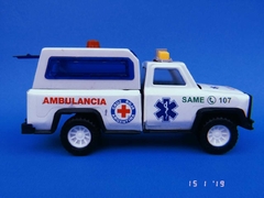 Camioneta Pick Up Ambulancia De Metal Jm - comprar online
