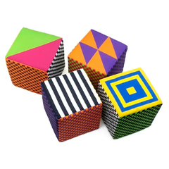 Bloques Cubos Sonajero Estimulacion Visual Bebes 4 Piezas - comprar online