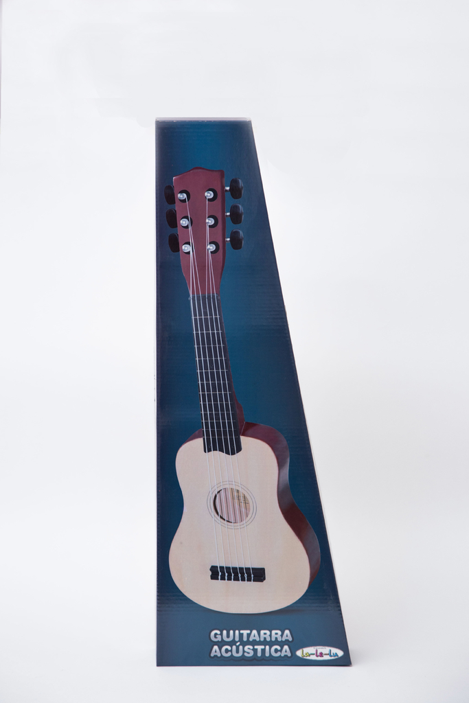 Guitarra Criolla Chica MG2100 - Comprar en La Maleta
