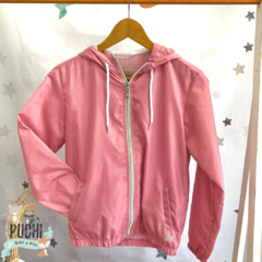 Campera rompeviento rosa