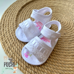 Sandalia con puntilla - comprar online