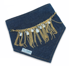 Bandana jeans com colar dourado