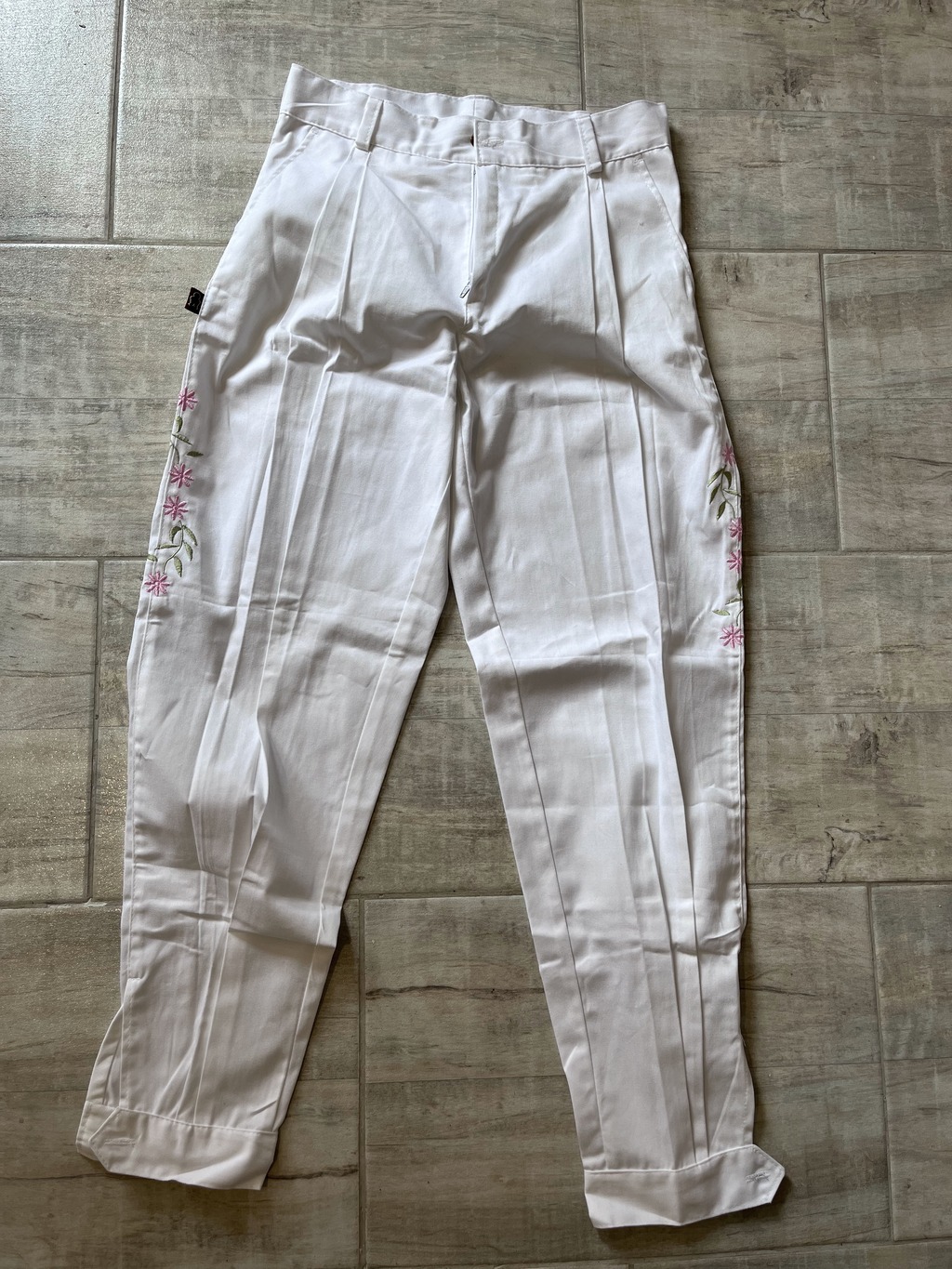 Bombacha de campo bordada blanca