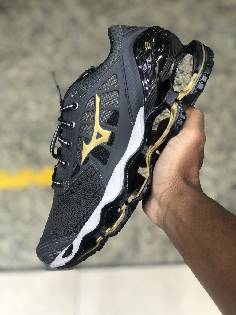 Mizuno Pro 9 Preto Dourado Nacional