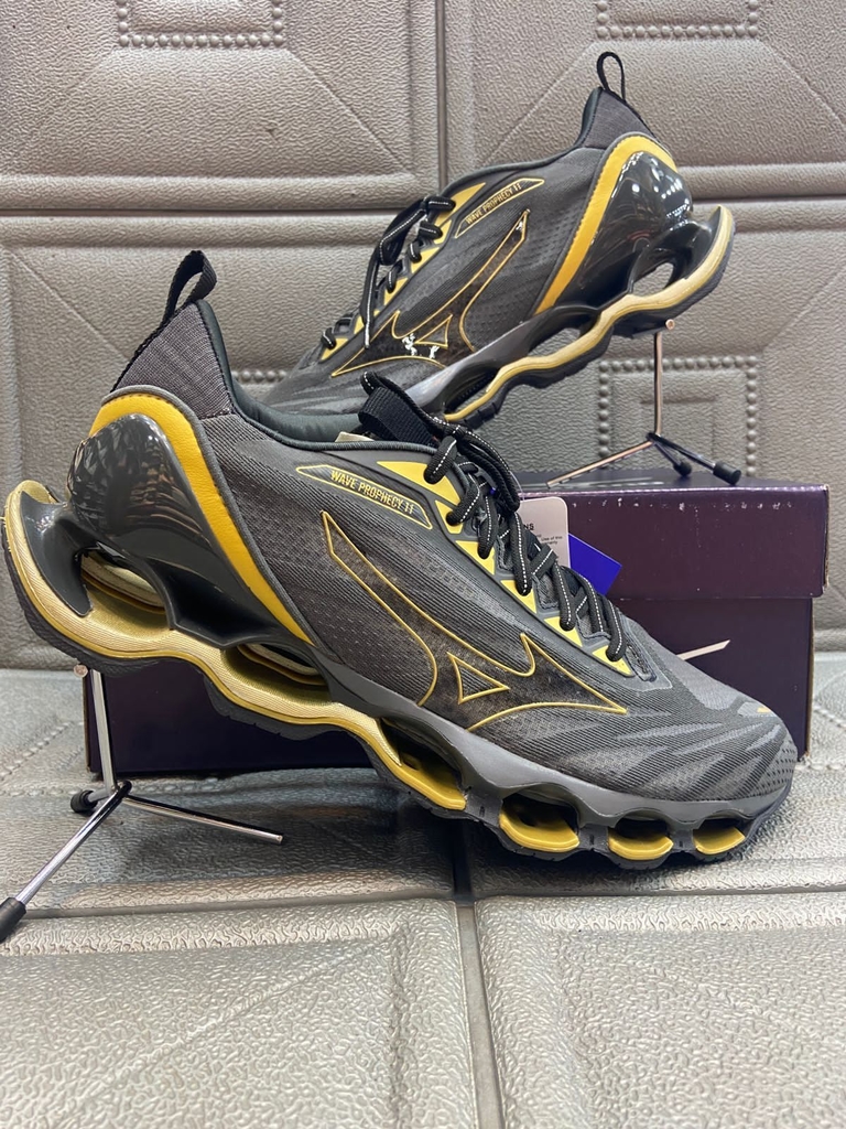Mizuno Wave Prophecy Pro 11 Preto Amarelo
