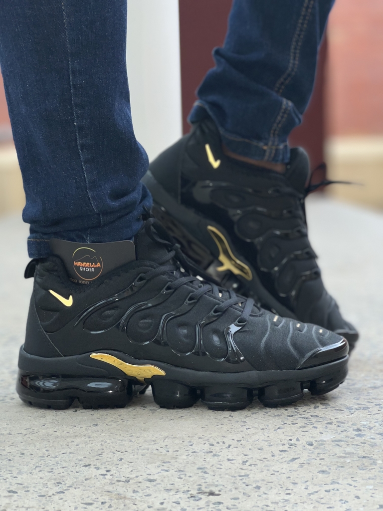 Nike air max vapormax plus on sale gold