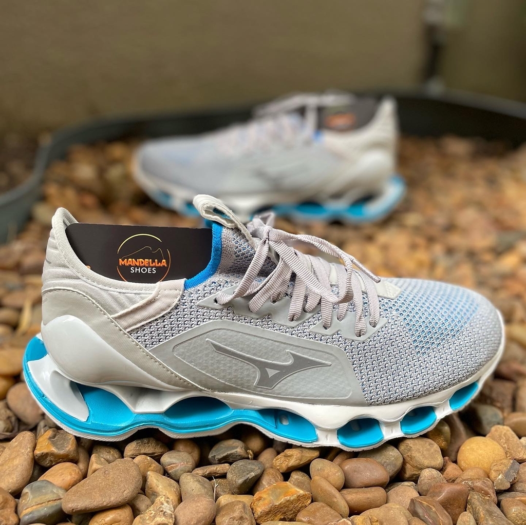 Mizuno cinza com azul bebe 2025