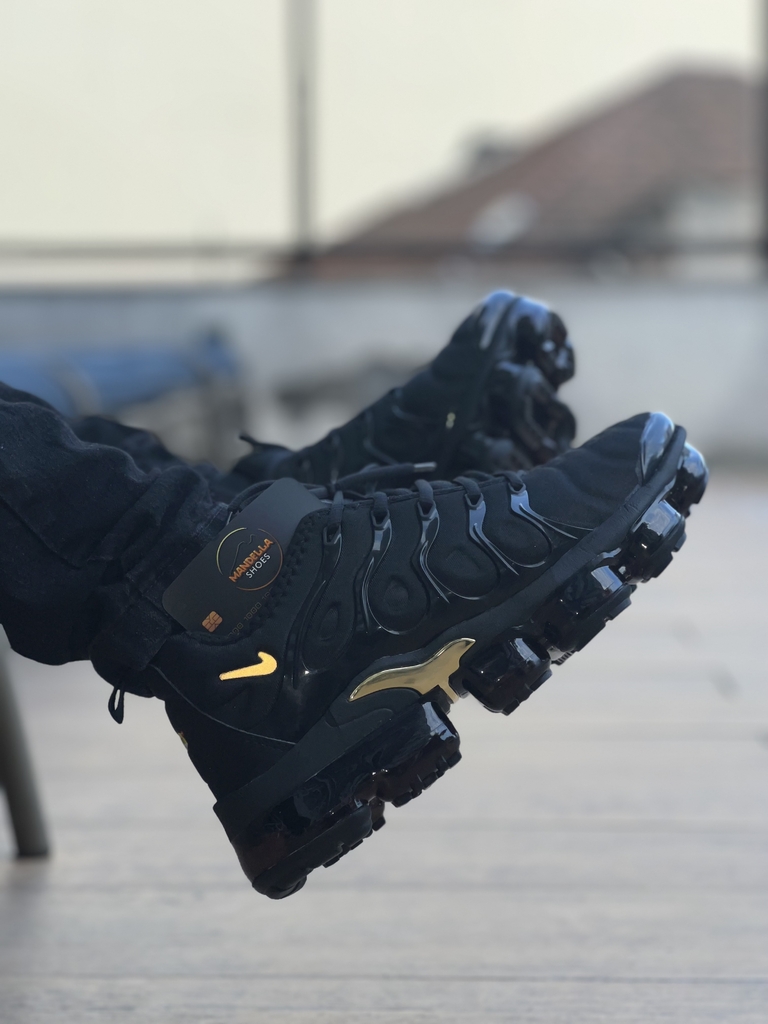 Nike Vapormax Plus Preto/Dourado (Gold Black)