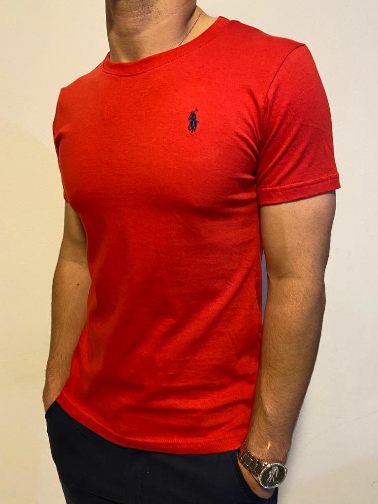 Remera basica POLO RALPH LAUREN rojo Outfit Cba