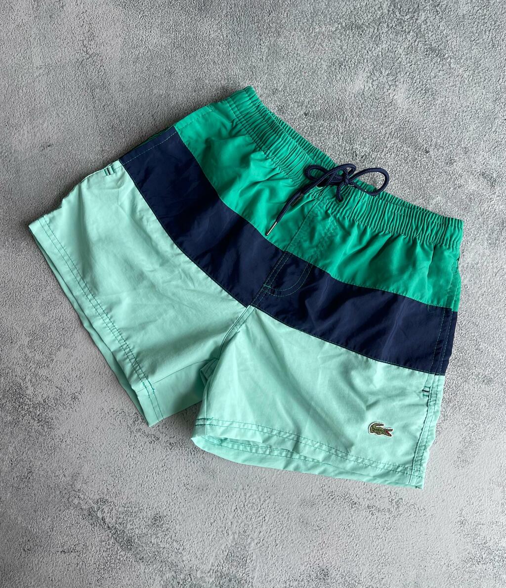Short de bano LACOSTE verde Comprar en Outfit Cba