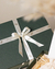 Kit com caixa Presenteável (Vela + Flores + Carta) - comprar online