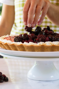 torta de limon con frutos rojos