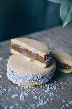 ALFAJOR MAICENA CON DULCE DE LECHE