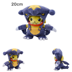 Pelúcias Pikachu Cosplay Pokemon (Vários Modelos) - Quarto Geek Store - Loja de Presentes Criativos, Nerd, Geek e Cultura Pop