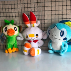 Pelúcia Pokémon Região Galar Sobble Scorbunny Grookey - comprar online