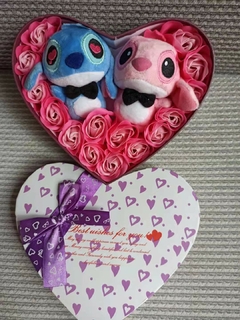 Caixa de Presente Coração Stitch Buquê de Flores - comprar online