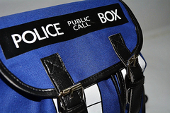 Mochila Doctor Who Police Box Tardis na internet