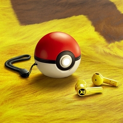 Fones de Ouvido Earbuds Pikachu Bluetooth c/ carregador Pokébola - Quarto Geek Store - Loja de Presentes Criativos, Nerd, Geek e Cultura Pop