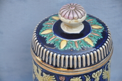 Porcelana esmaltada chinesa - PECÚLIA CURADORIA DE OBJETOS 