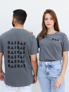camiseta uai geométrico chumbo - comprar online