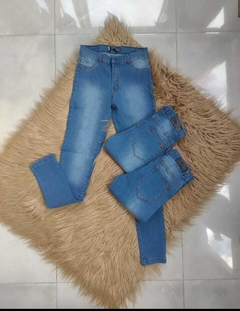 Imagen de Pack x2 Jeans de Damas Elastizados Tiro Medio