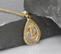 Collar Virgen De Guadalupe Gota 3 Oros Con Zirconias. Chapa De Oro 14k - CATÁLOGO BLANCO