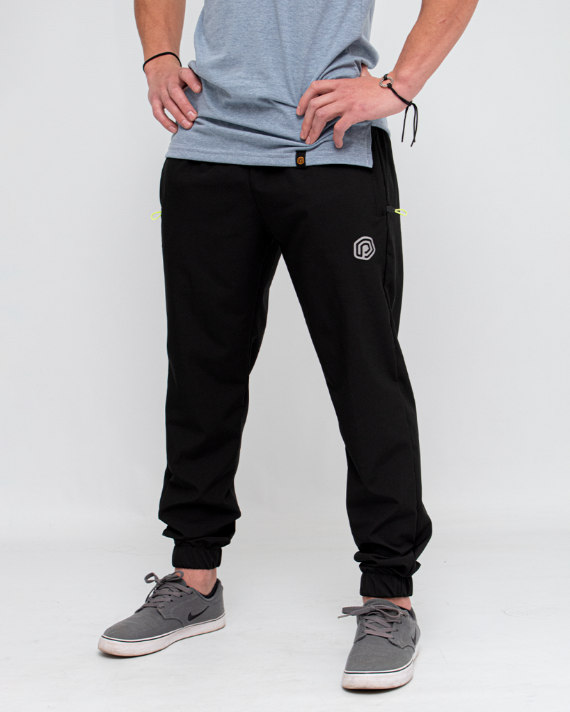 Pantalon de microfibra liviano elastizado