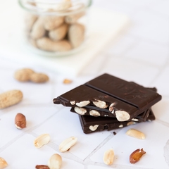 Chocolate 70%, Amendoim & NADA MAIS - VEGANO, ZERO LACTOSE, SEM GLÚTEN - comprar online