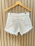 SHORT JEANS BRANCO DESFIADO - Flor de Sol