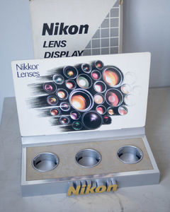 Expositor Vintage para lentes Nikon - comprar online