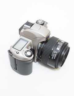 Câmera Nikon N65 com lente 35-70mm na internet
