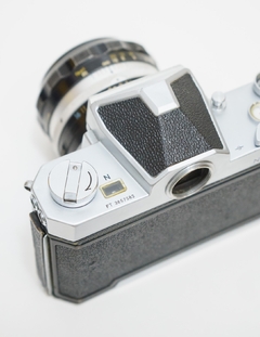 Câmera Nikomat FT N com lente 50mm 1.4 na internet