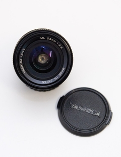 Imagem do Câmera Yashica FX-2 com lentes 50mm 1.7 e 28mm 2.8