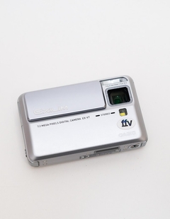 Câmera Digital Casio Exilim EX-V7 7.2 MPX - comprar online