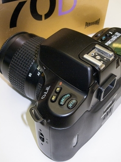 Câmera Nikon F70 com lente 35-80mm - FFV