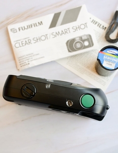Câmera Fujifilm Clear Shot + 1 Samsung 200 e pilha - Combo Iniciante na internet