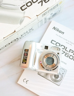 Câmera Digital Nikon Coolpix 7600 7.1 MPX + cartão 2gb