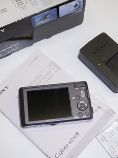 Câmera Digital Sony DSC-W620 14.1 MPX na internet