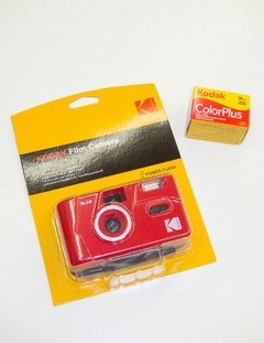 Câmera Kodak M38 red com Colorplus 200 36 poses e pilha