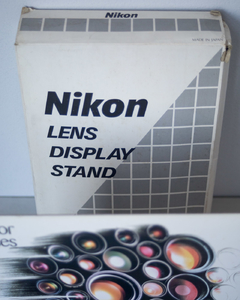 Expositor Vintage para lentes Nikon - comprar online