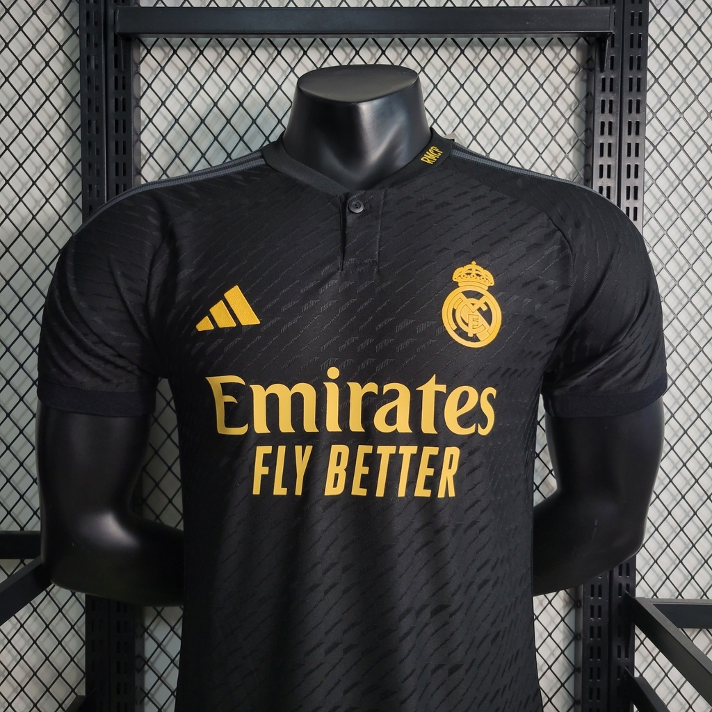 Blusa preta do real madrid shop