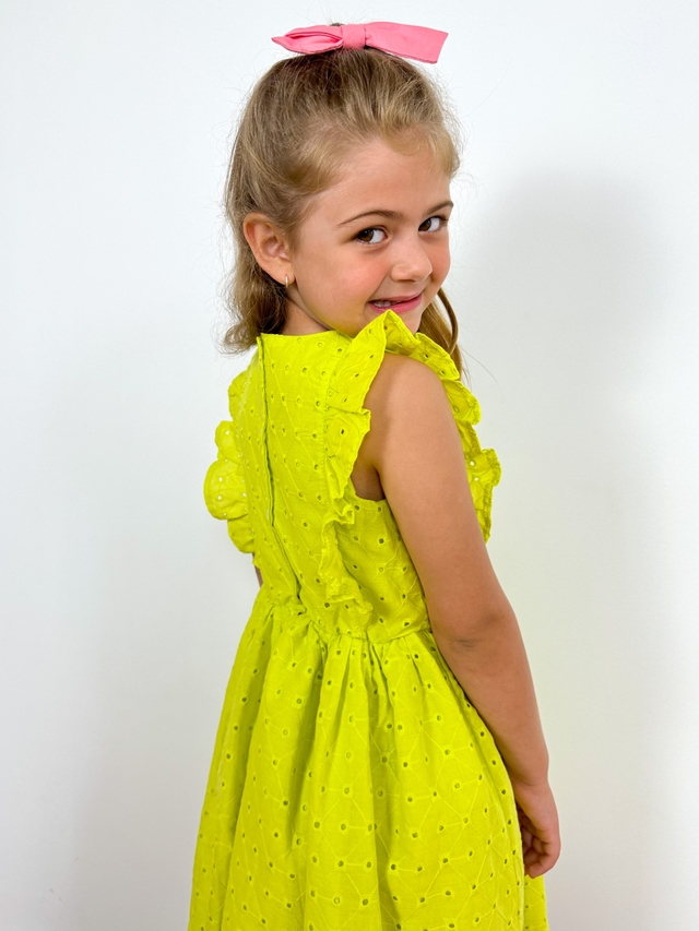 Vestido infantil de laise lima verde amarelo bordado floral com babados e  laços tam 1 a 6 anos Isabela