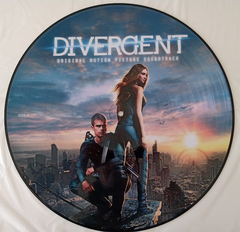 Trilha Sonora Filme - Divergent na internet