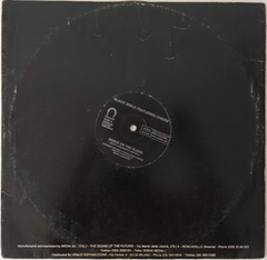 Black Smile & Cherie – Jump On The Floor - comprar online