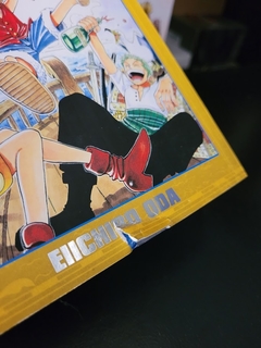 One Piece (3 em 1) - Vol. 1 [dano na capa e lombada] na internet