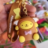 Llavero Pompompurin Pijama Sanrio